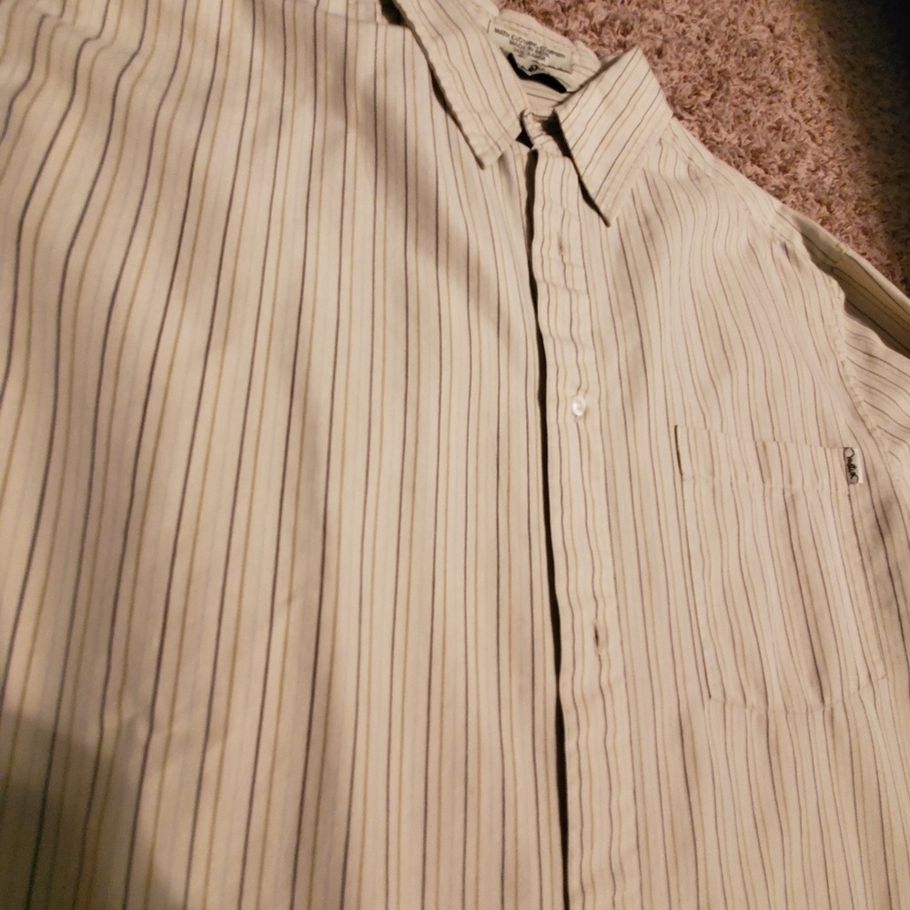 Matrix button down - Picture 2 of 3